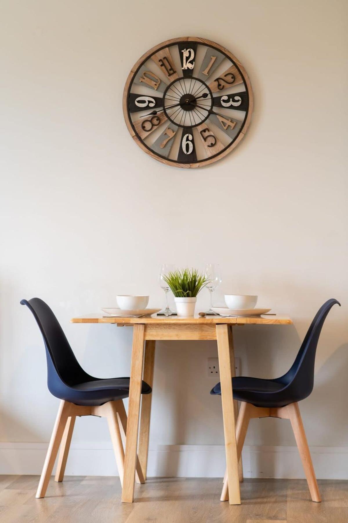 Fantastic 1 Bed Apartment In Crawley Extérieur photo